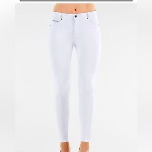 Freddy Black white trouser jeans size xs. NWT Full length. Fit 00-2. Sold out!